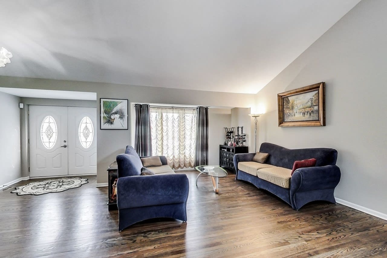 1222 SHERWOOD RD