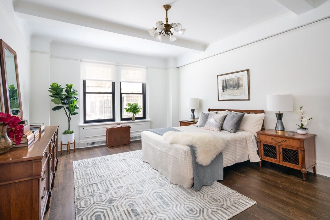 Emery Roth Classic Prewar, 15 West 81st Street, Unit 2J