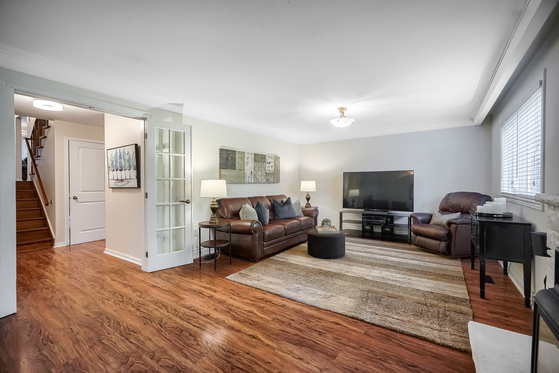 268 Mineola Rd E