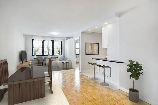 301 East 63rd Street Unit: 10H