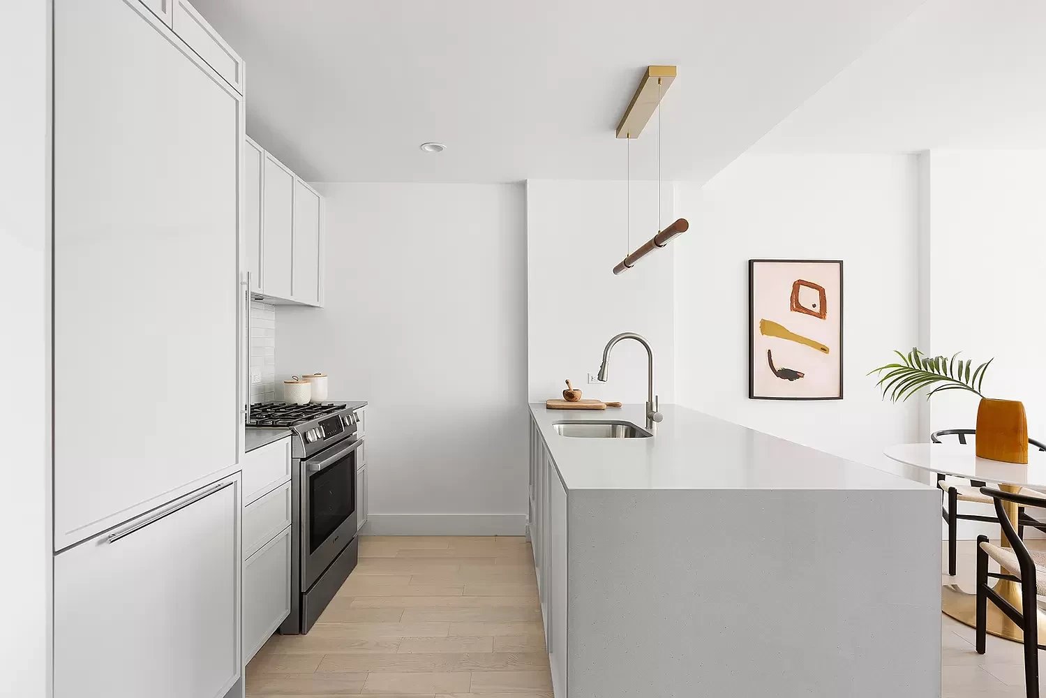 111 Montgomery St, #3K
