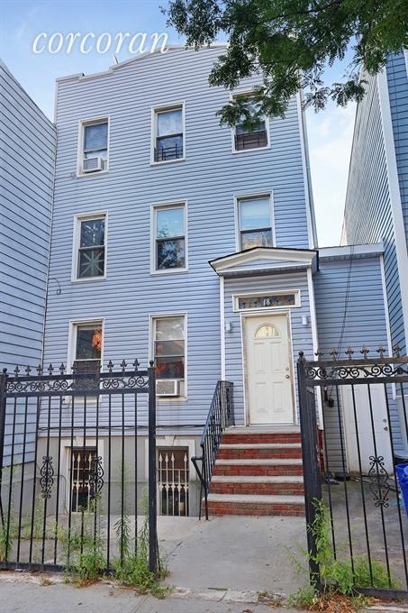18 Stockholm St