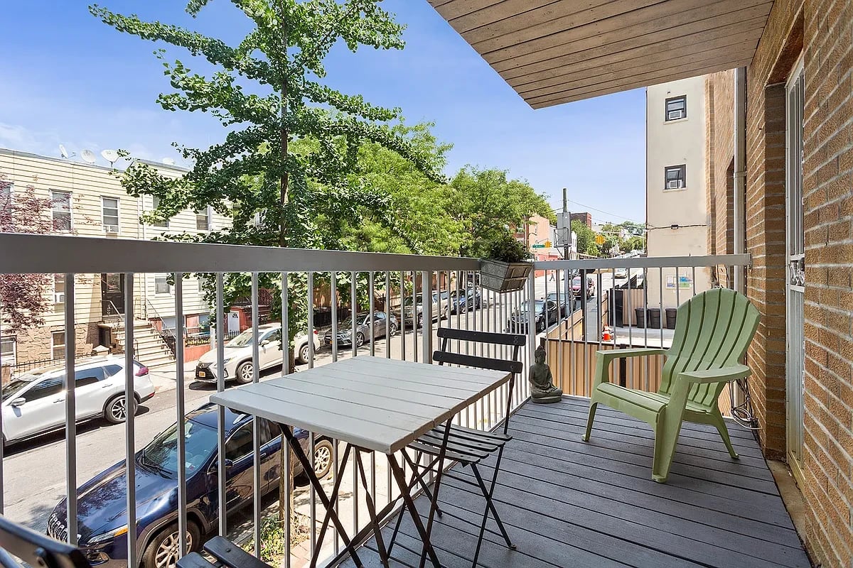 224 22nd St #2B