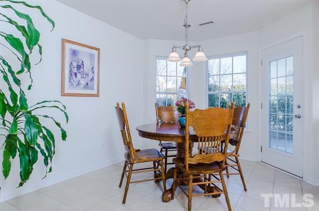 100 polyanthus Place
