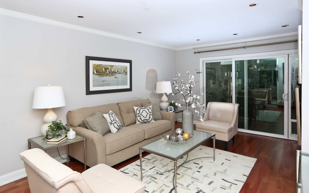 2560 Walnut Blvd Unit: 33