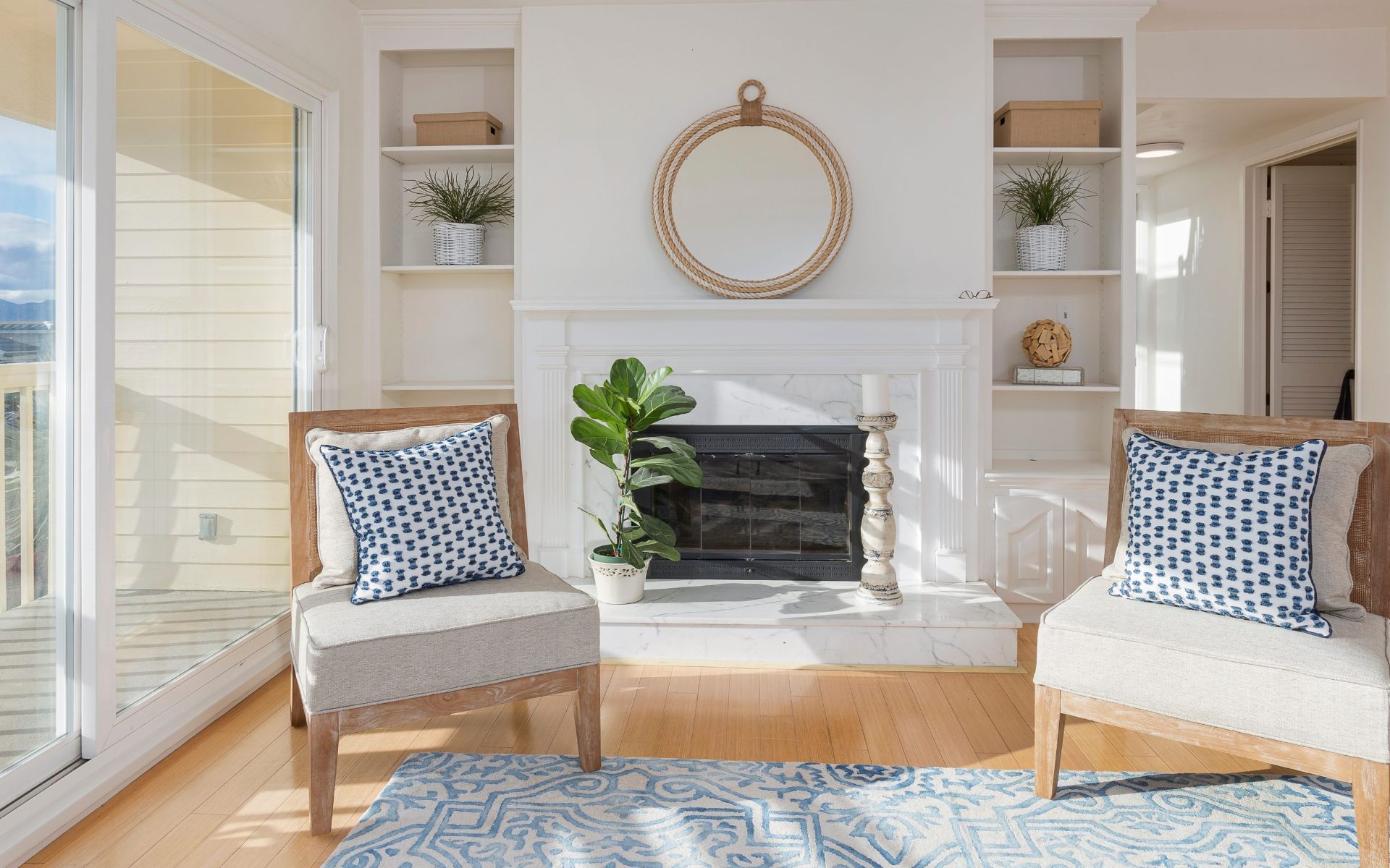 7040 Vista Del Mar Ln
