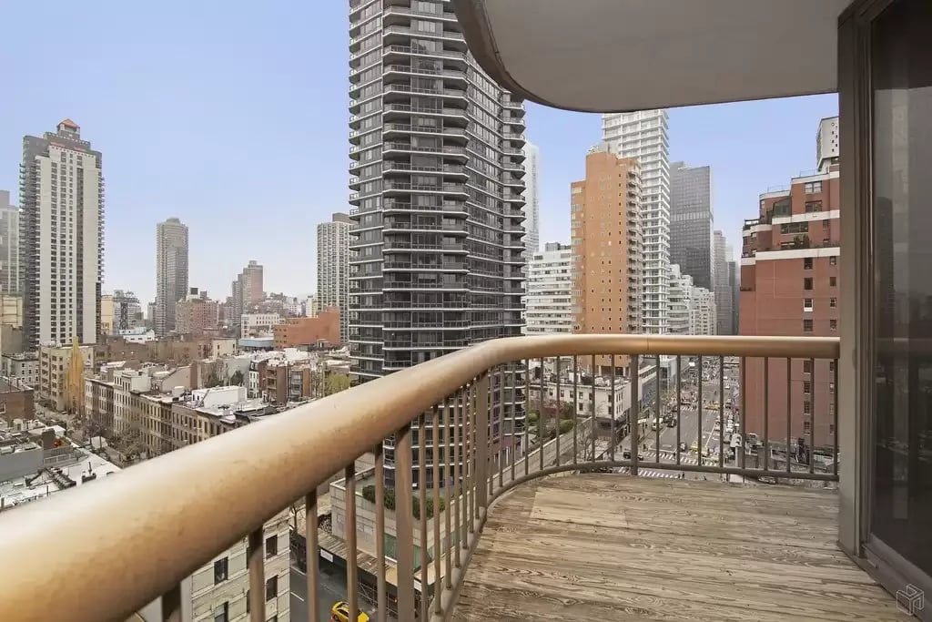 167 E 61st St Apt 14A