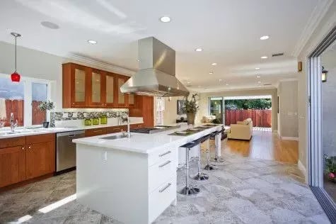 2341 Midvale Dr
