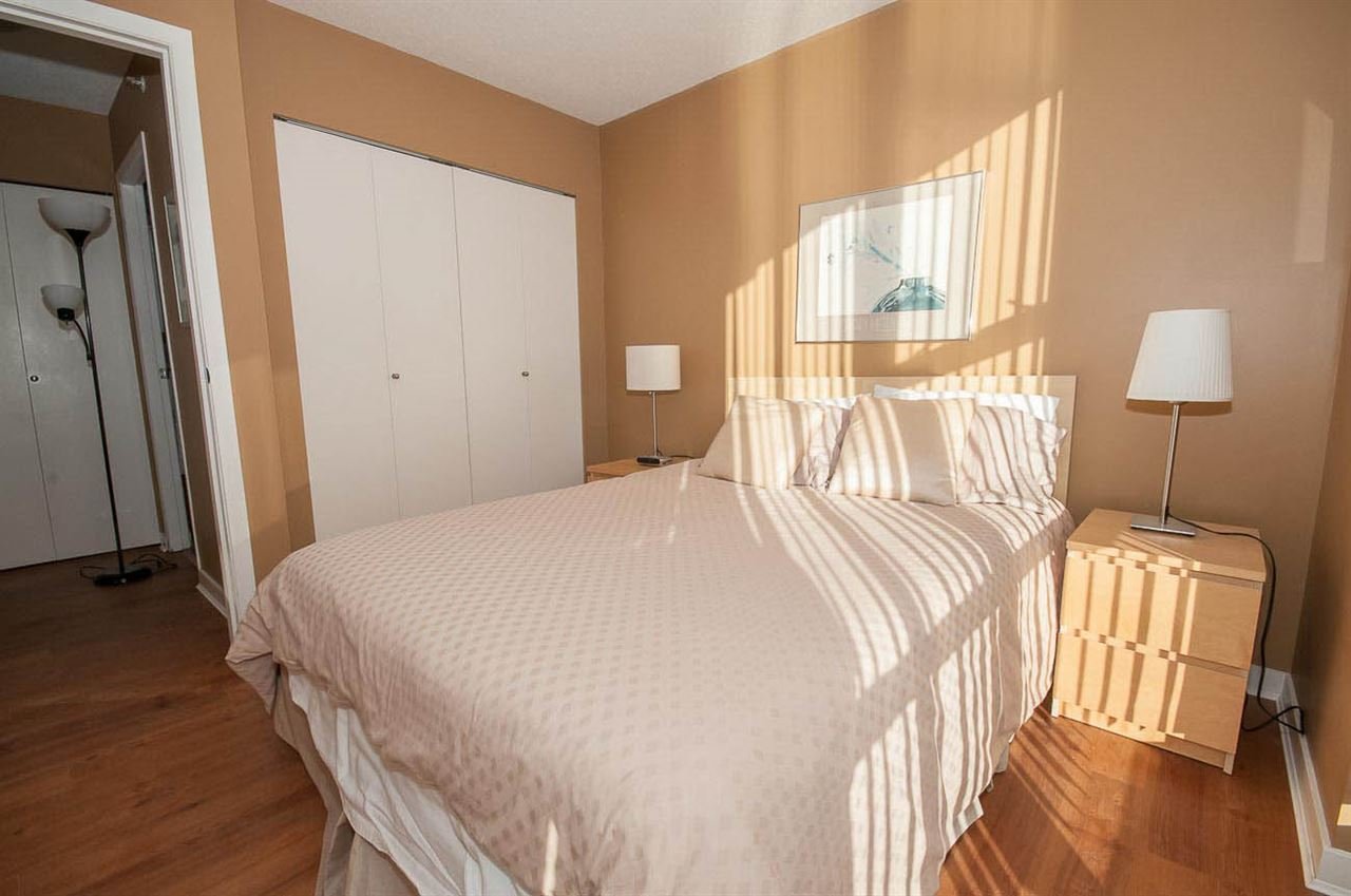 2201-1077 Marinaside Crescent, Vancouver