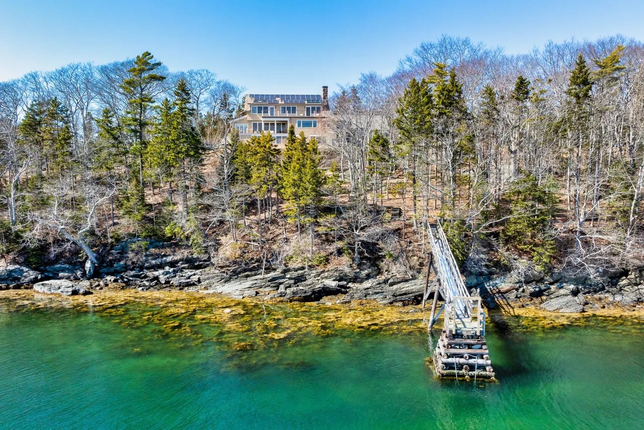 Luxury Coastal Rental on Cousins Island with Panoramic Ocean Views