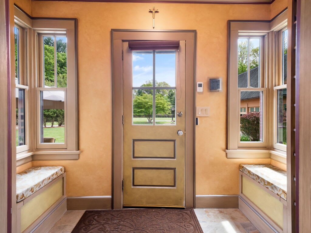 25 Pascack Rd