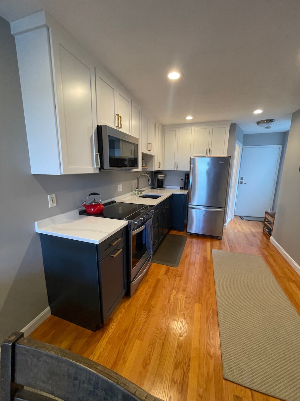 DECEMBER 1 - East Boston 2 bed 1 bath w/ Patio and Common Laundry - FURNISHED OR UNFURNISHED! 