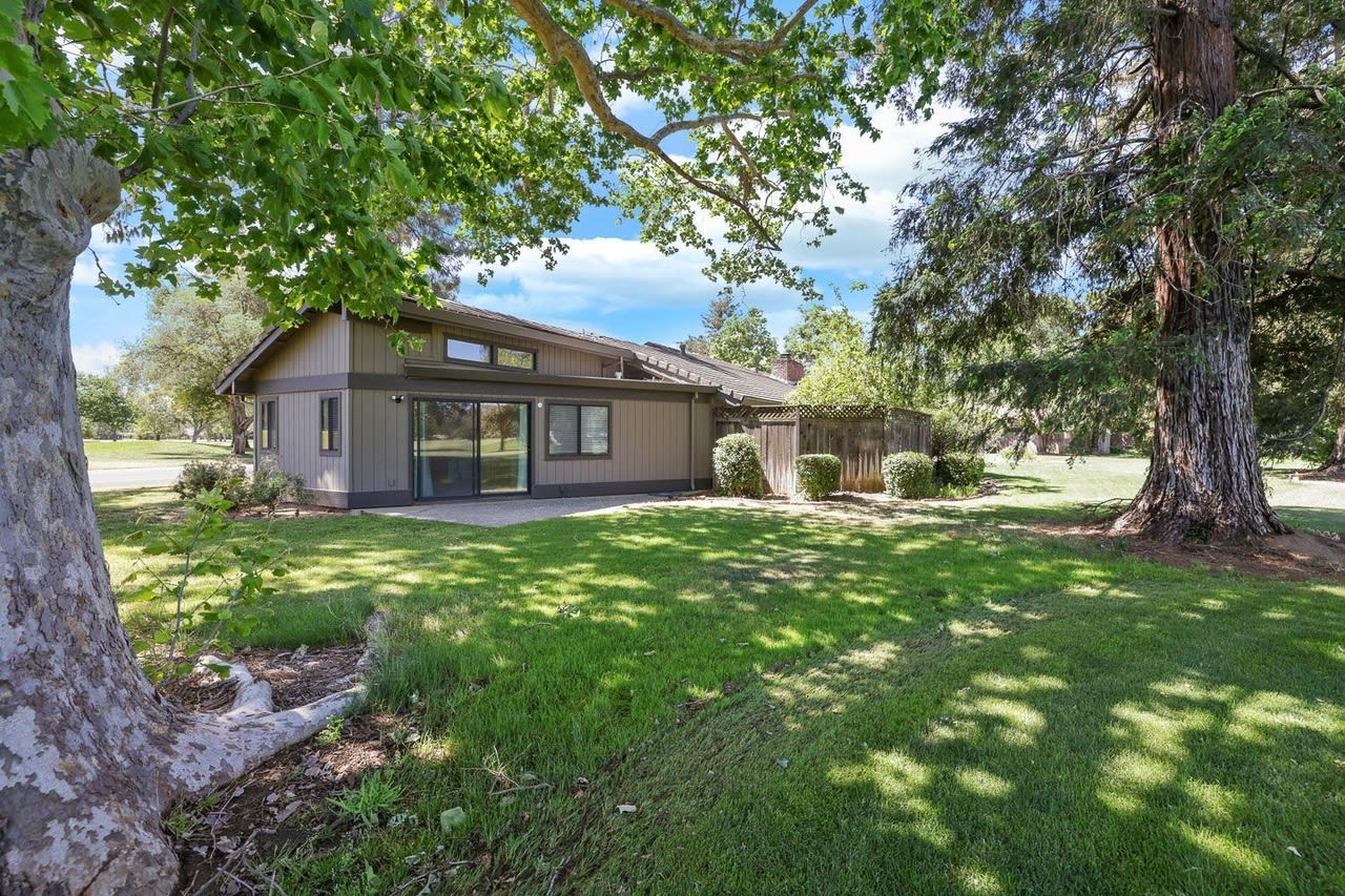 44506 Clubhouse Drive