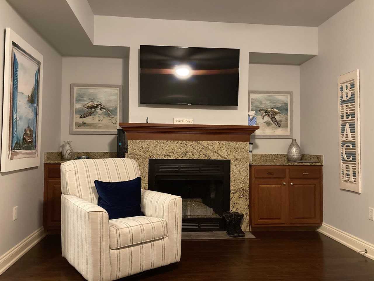 114 Carillon Market Street Unit 201