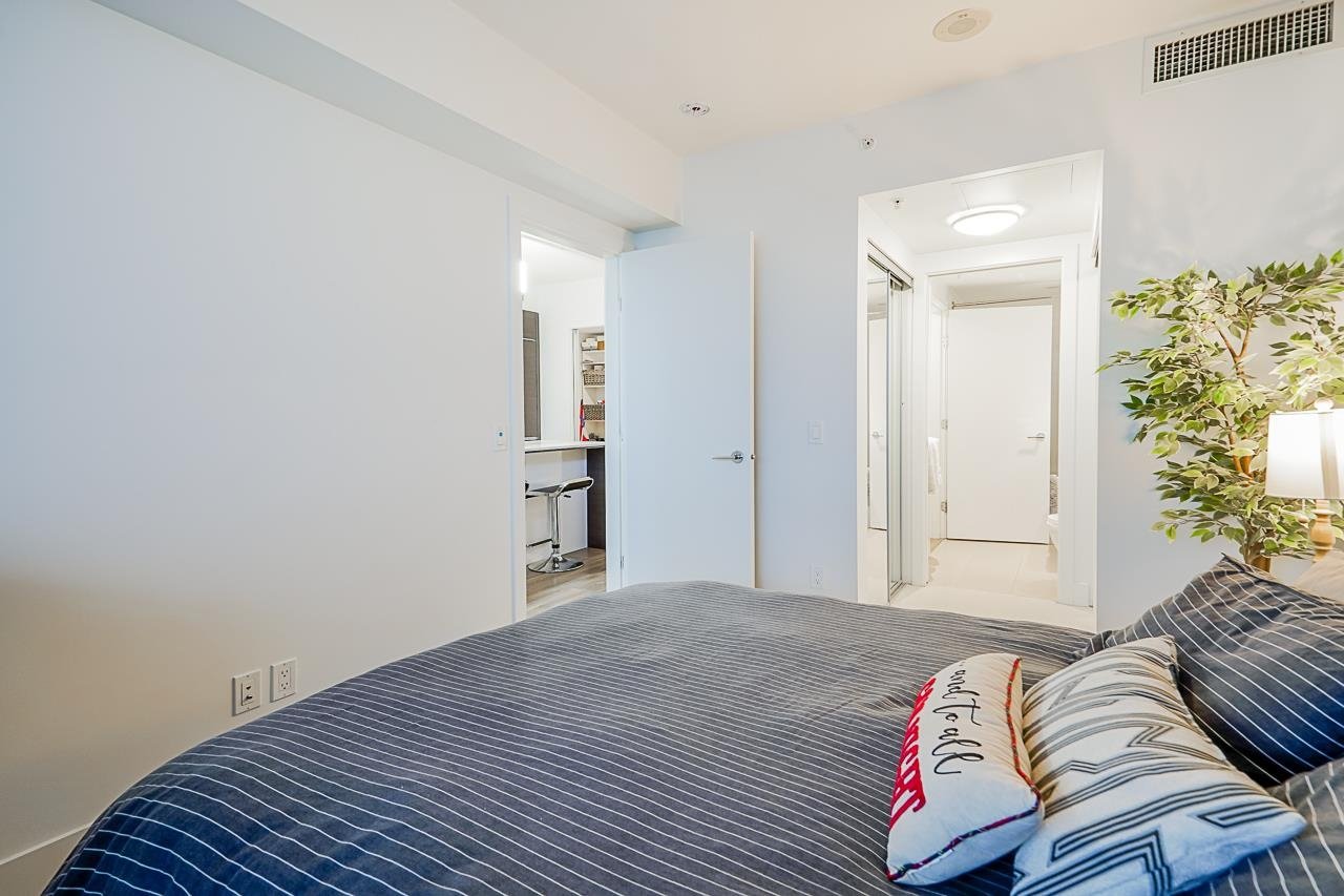 808-5233 Gilbert Rd