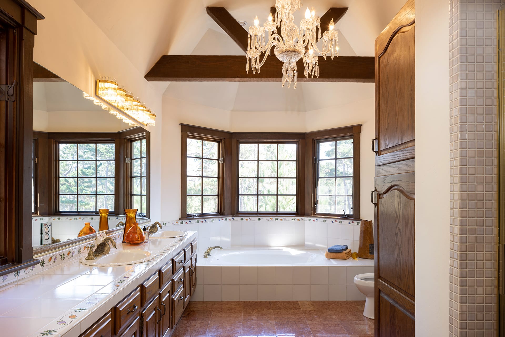 Pebble Beach Manor - 1263 Sombria Lane
