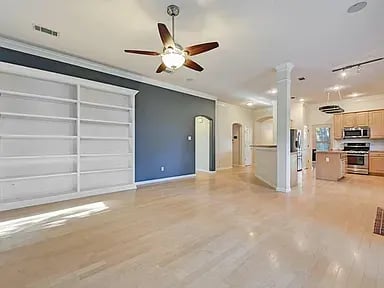 505 Westbrook Dr