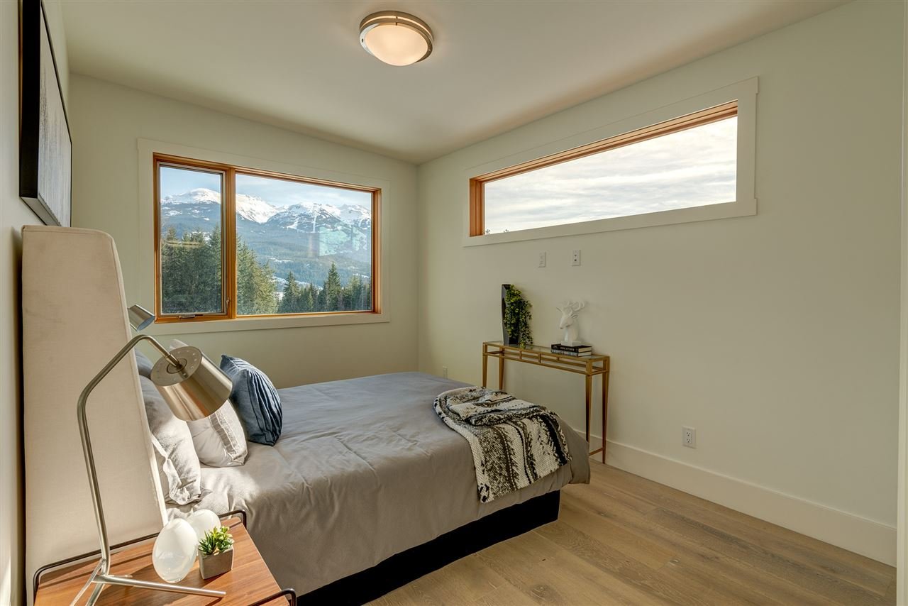 8476 Bear Paw Trail