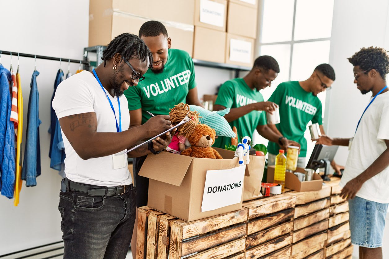 Three Easy Ways To Give Back This Season