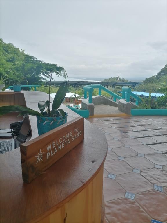 Iconic Ocean View Hotel In Manuel Antonio 