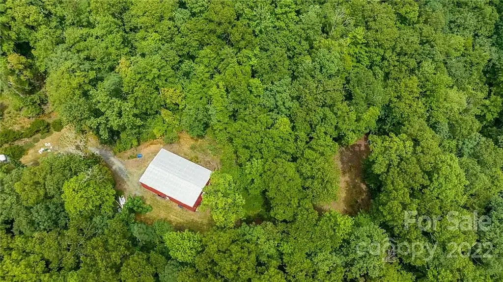 251 Willow Ln