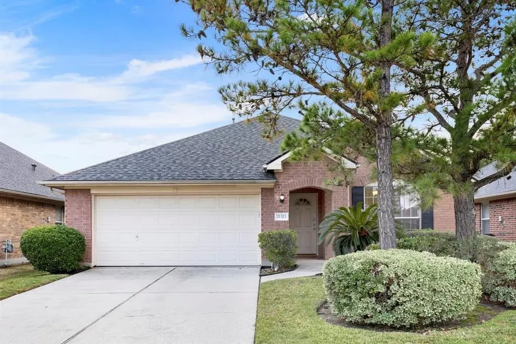 21323 Pepperberry Trl