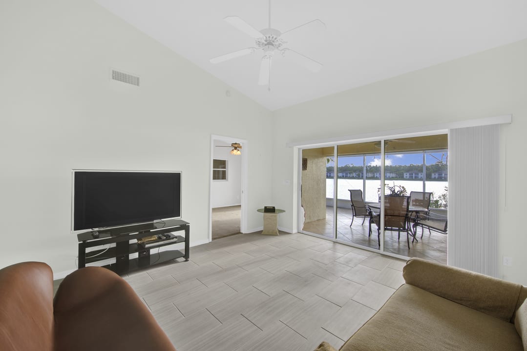 2912 Crown Pointe Blvd Unit #14-1