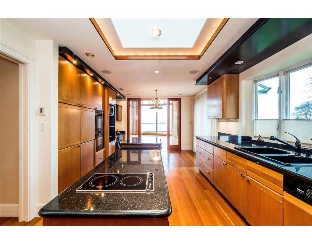 2707 Point Grey Rd