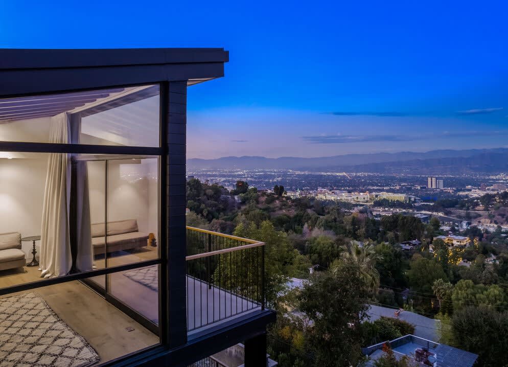 Pyramid Place: A Hollywood Hills Gem with a Touch of Star Quality