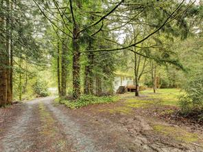 1115 Rolmar Cres