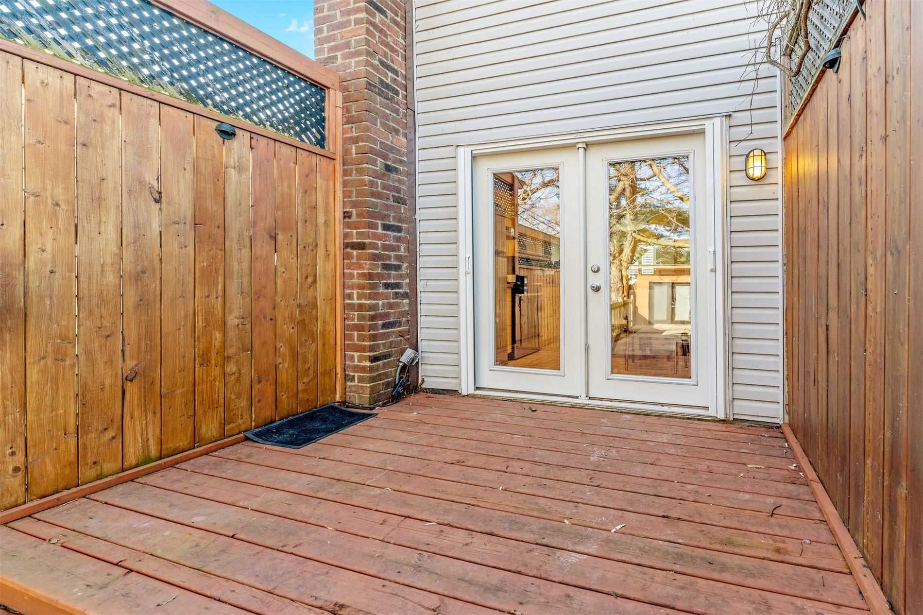441 Woodfield Rd
