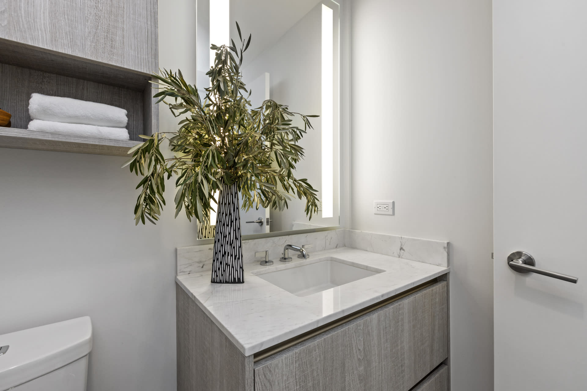 201 Folsom St #15A