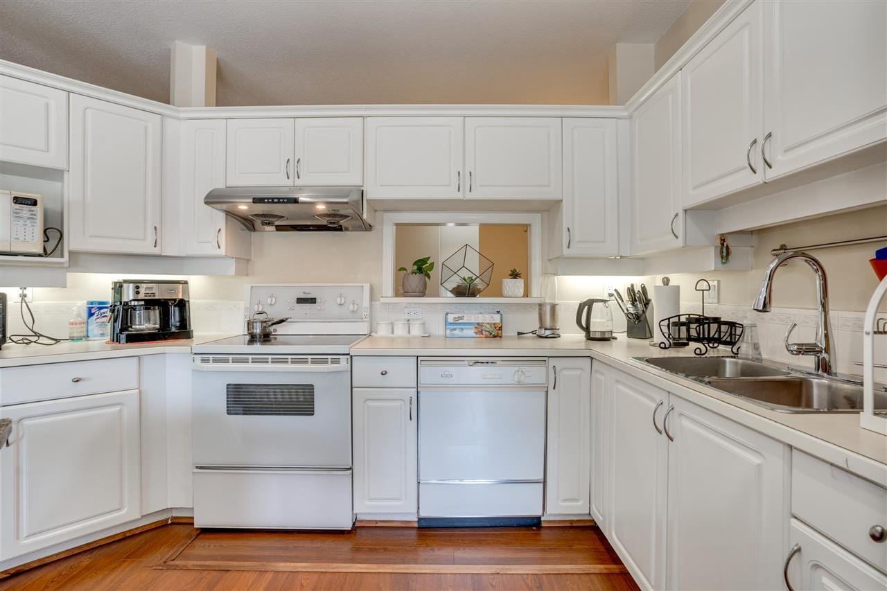 6-14788 105a Ave
