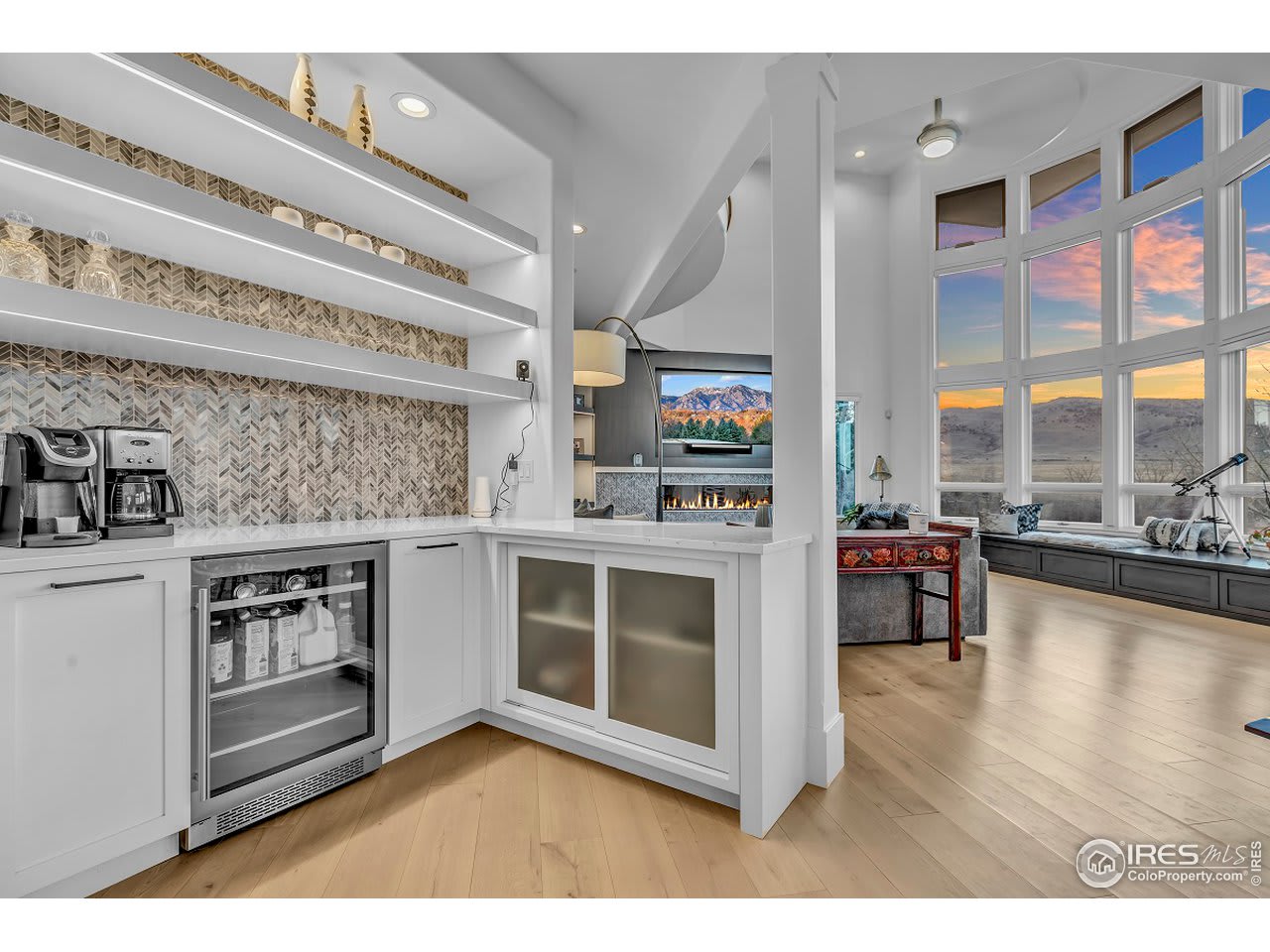 4057 Spy Glass Ln