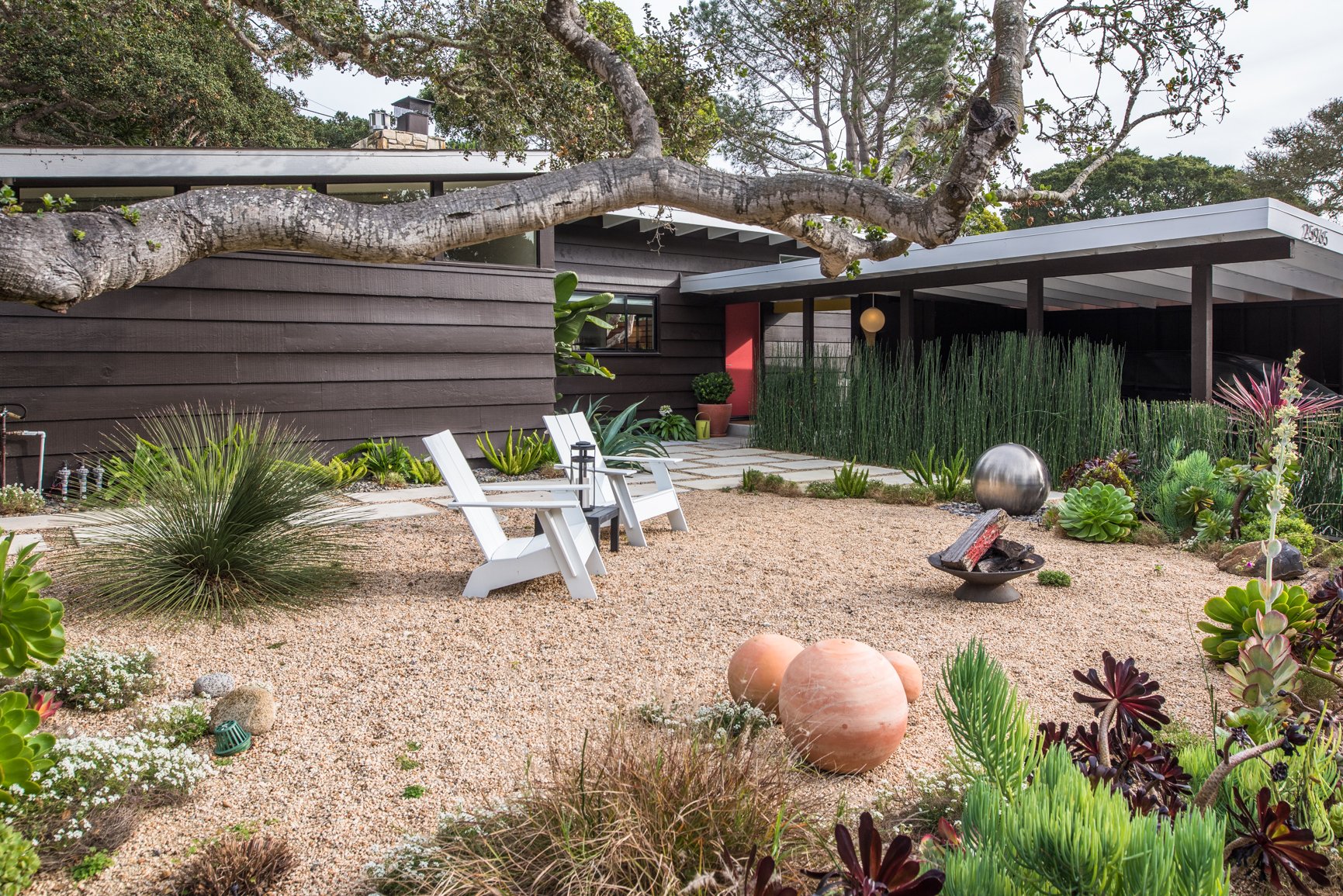 Mid-Century Charmer