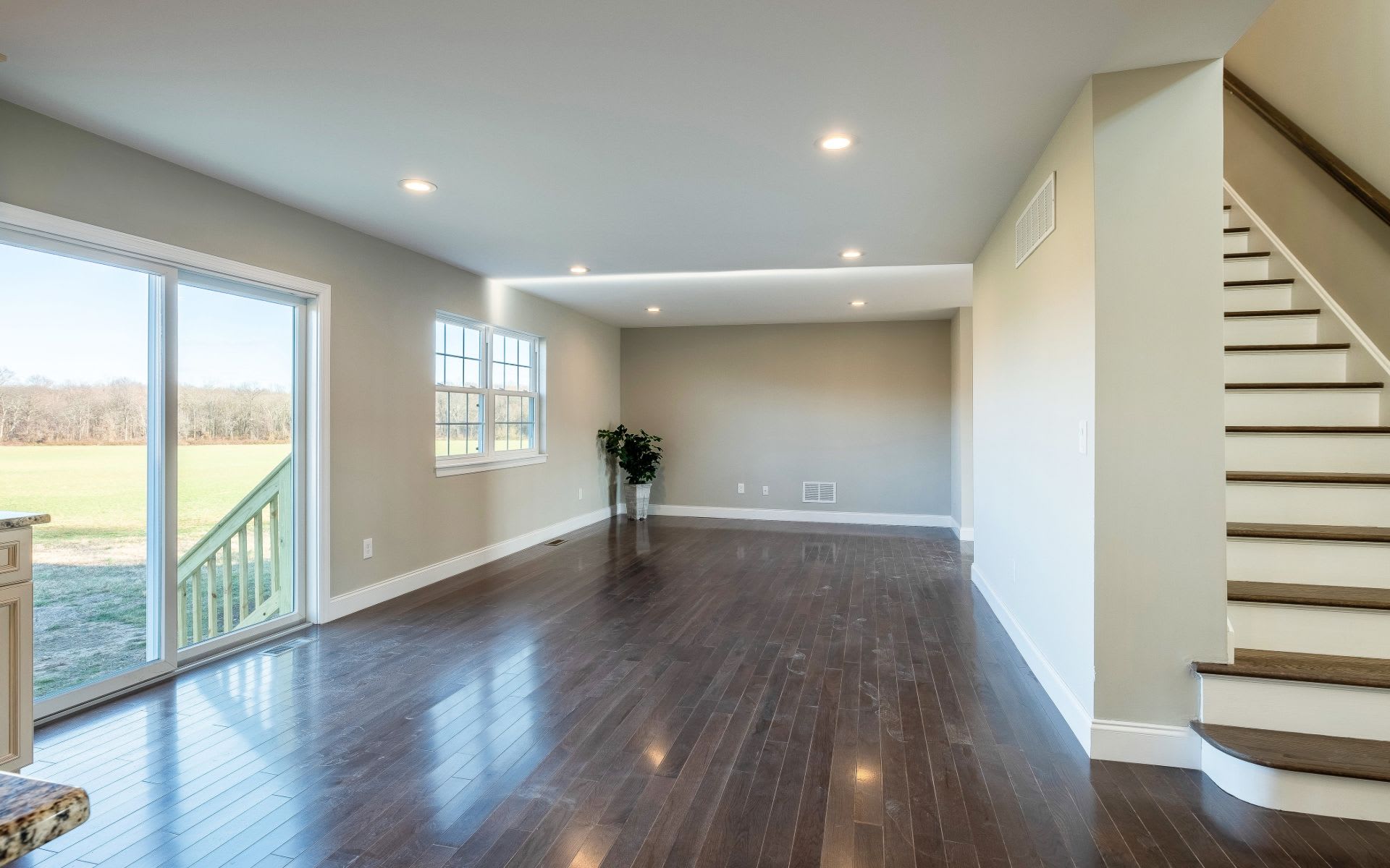 295 GORDON RD