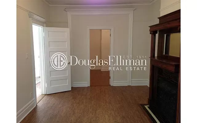 552 53rd Street Unit: 2