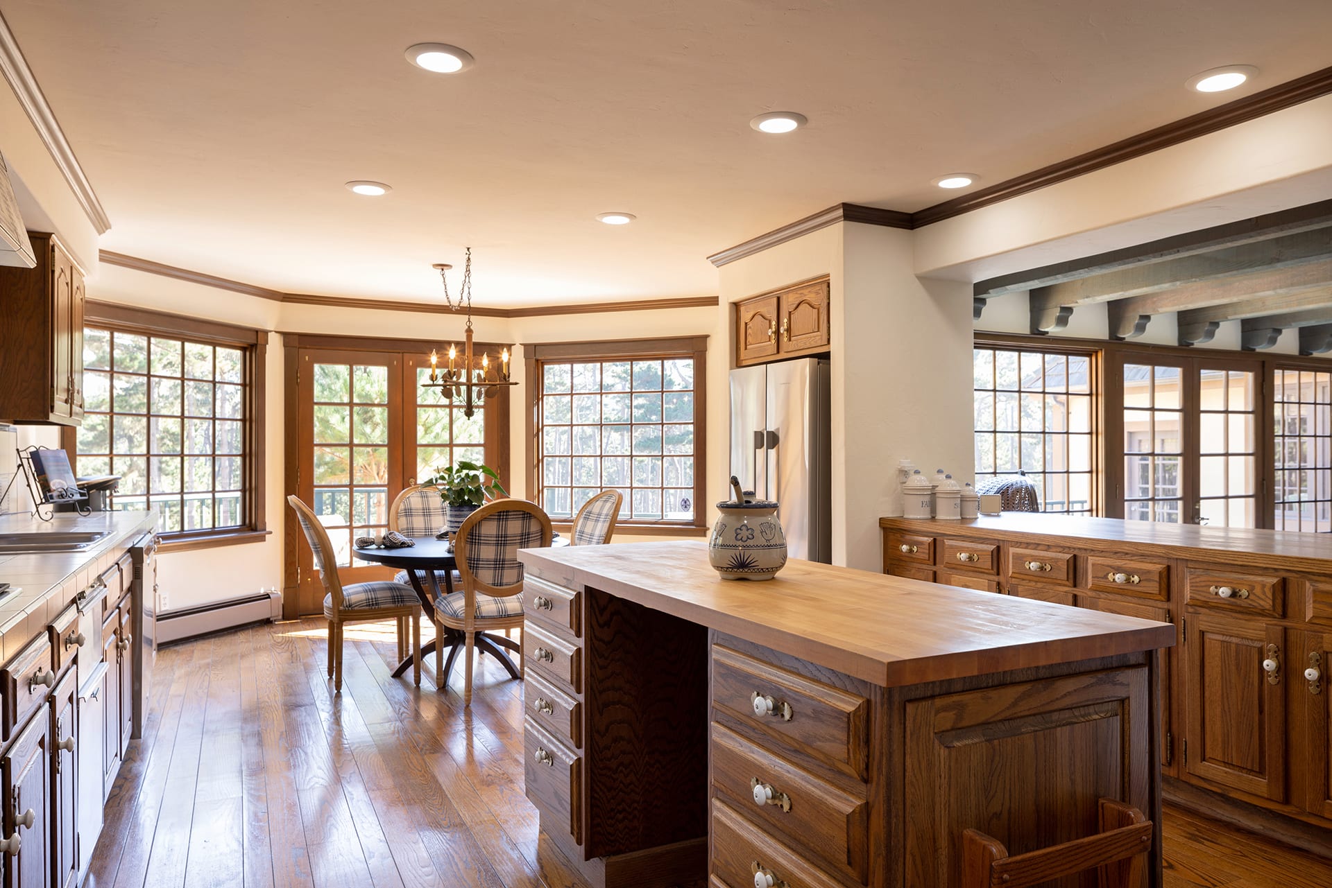 Pebble Beach Manor - 1263 Sombria Lane