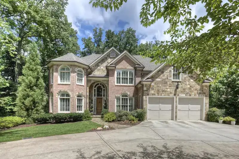 4869 Lake Forrest Dr