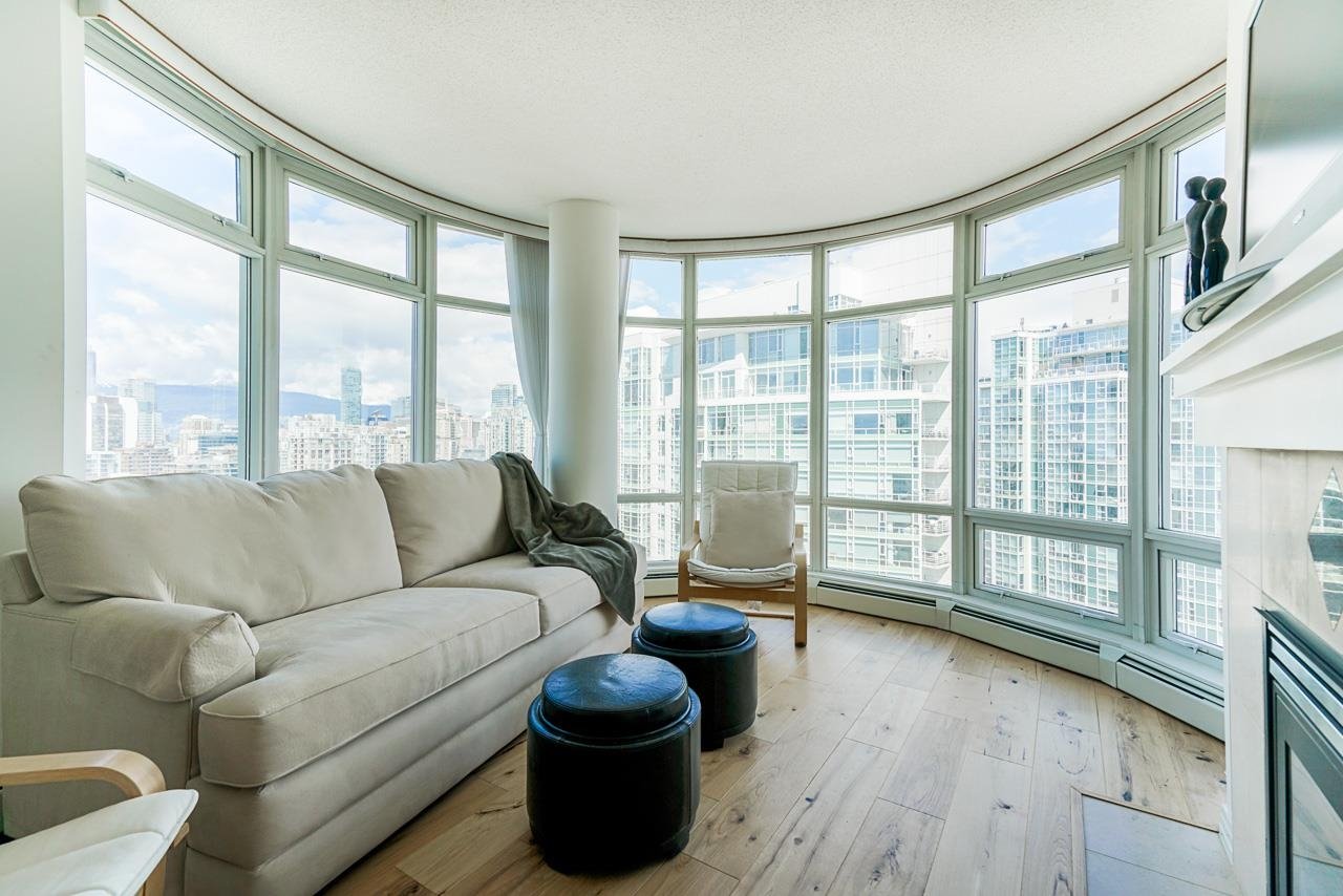 3205-1199 Marinaside Crescent, Vancouver