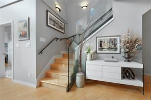 408-6591 Lincroft Rd
