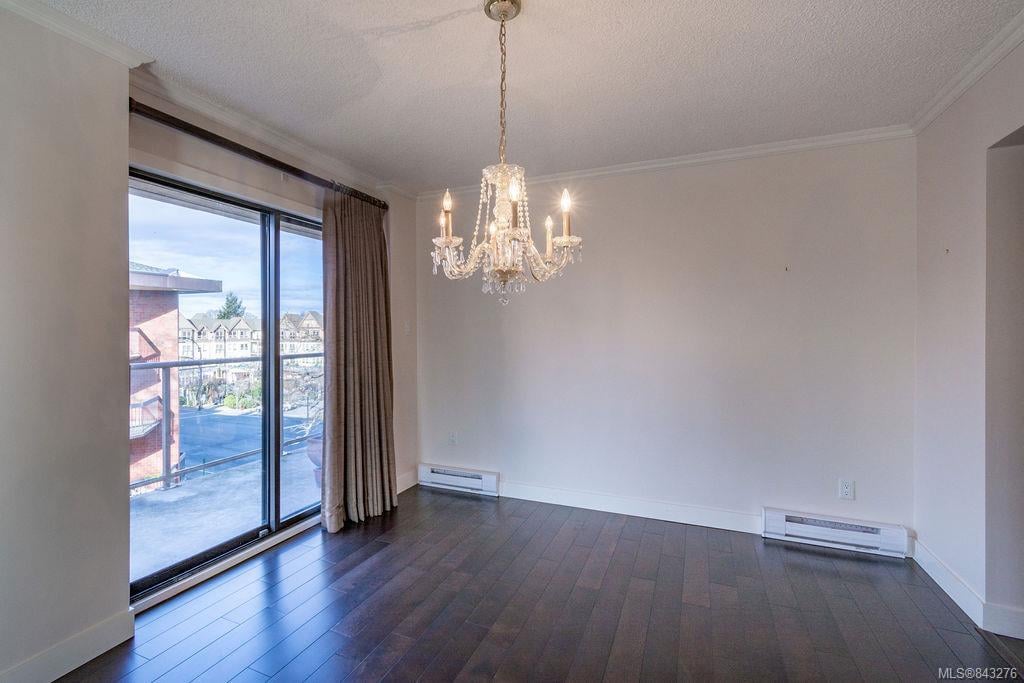 405-2125 Oak Bay Ave