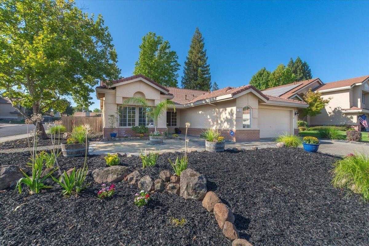 1429 Penhurst Way