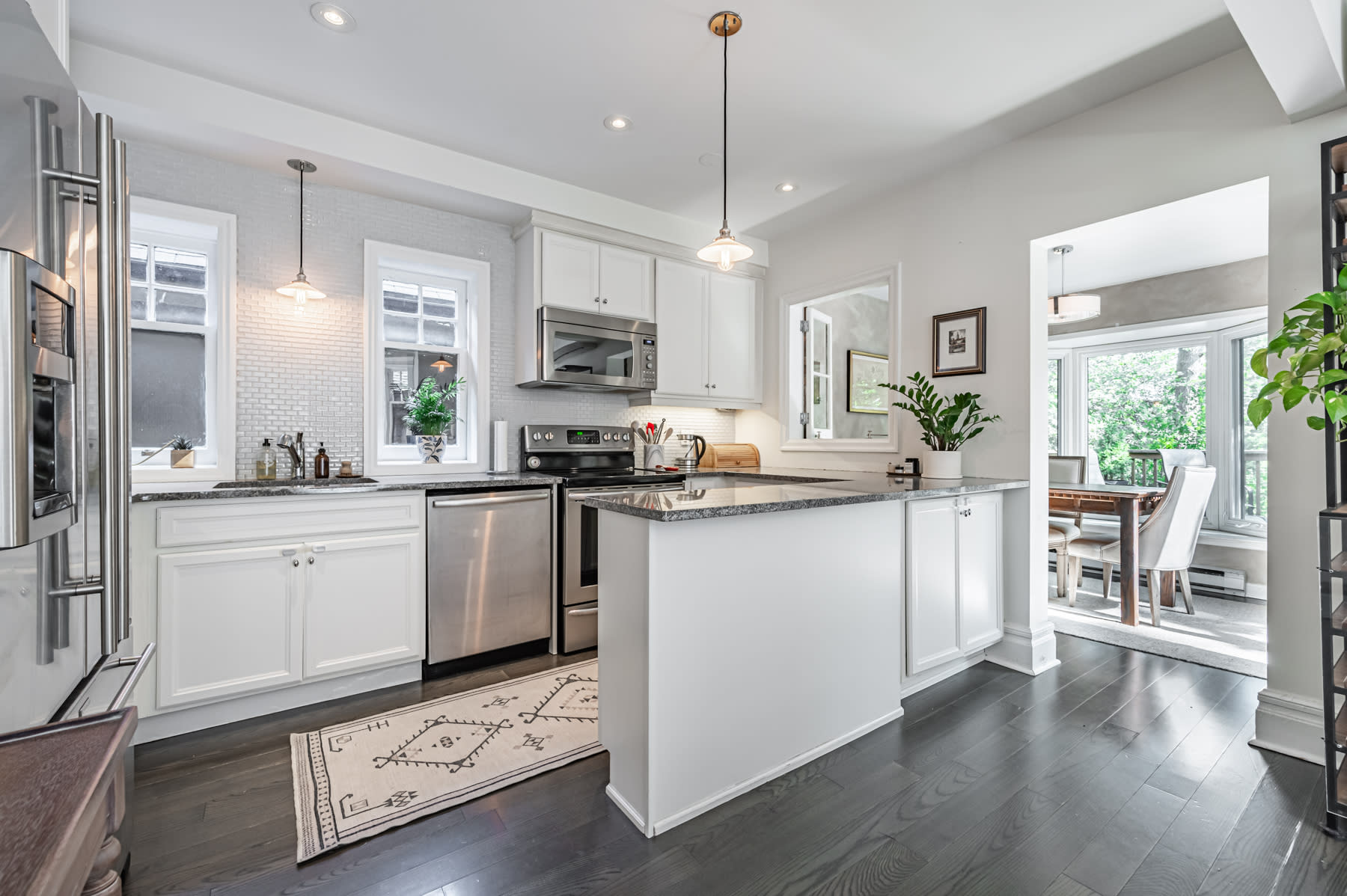 18 Castle Frank Cres