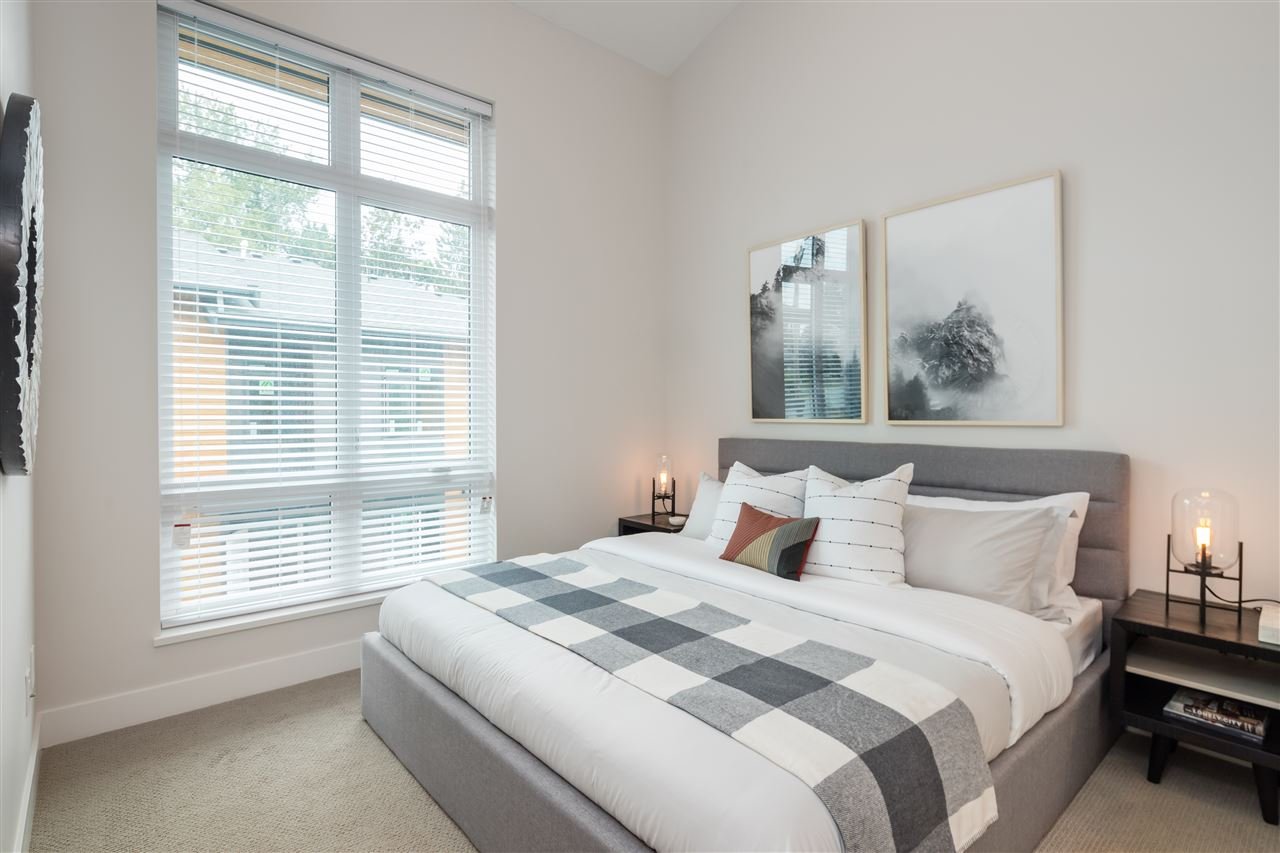 23-70 Seaview Dr