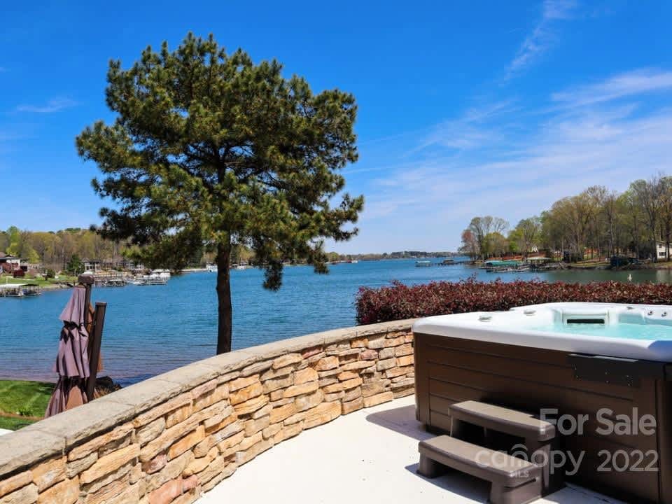 2514 Smith Harbour Dr