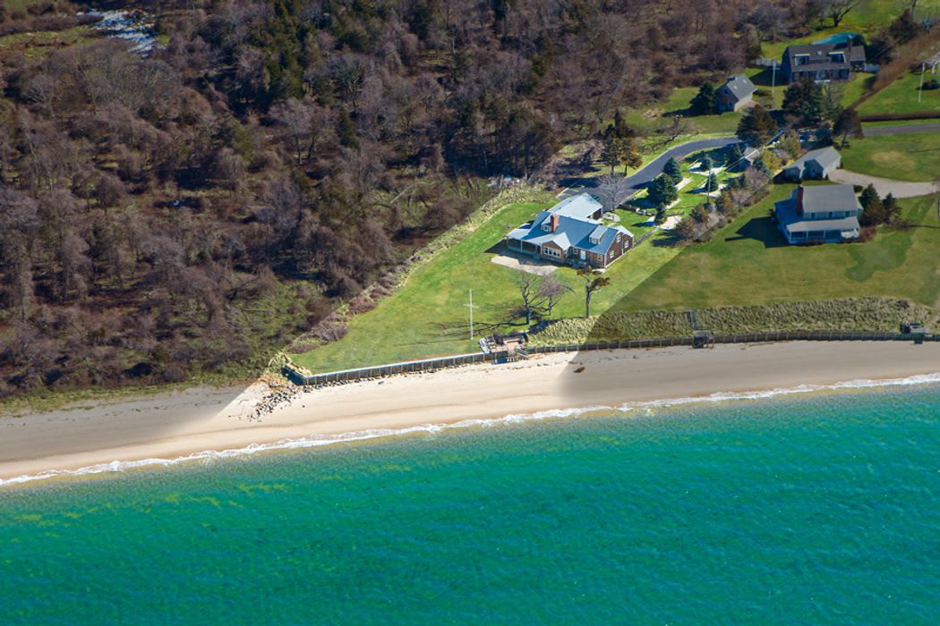 Spectacular Waterfront on Peconic Bay