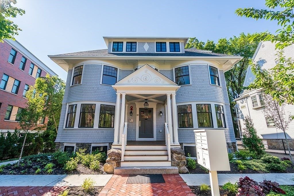 38 Englewood Ave #5