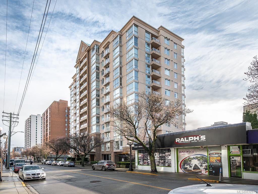 710-835 View St