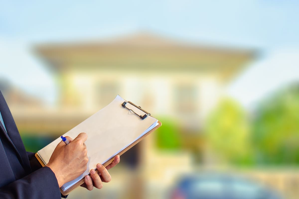 Is Buying a Foreclosed Home Right for Me?